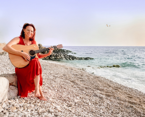 SONJA - Singer-Songerwriter